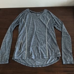 Athletic long sleeve